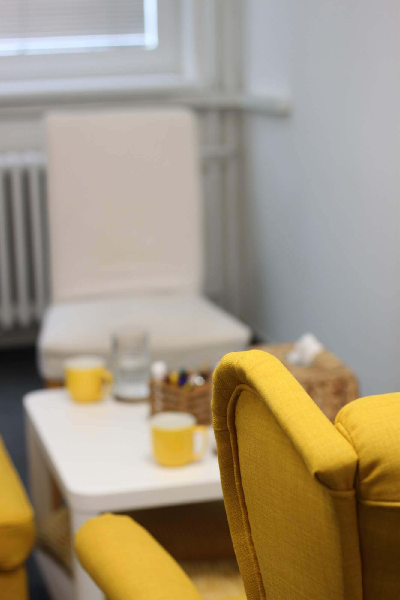 Foto z místnosti z pohledu křesla